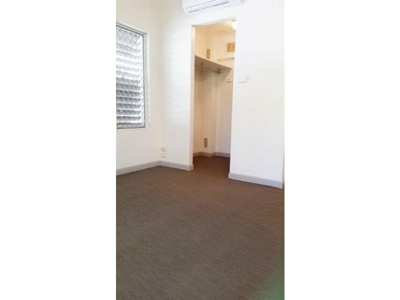 36-50 Patience Street, Cairns QLD 4870