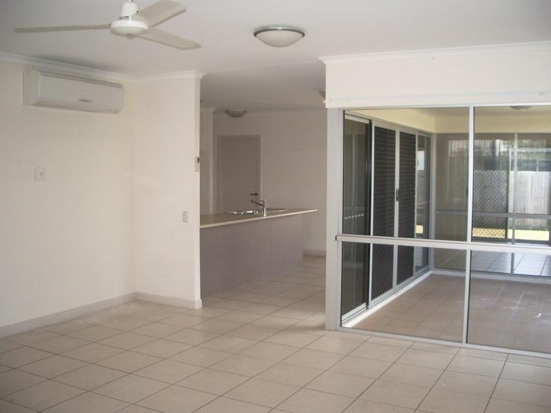 33/230 Pulgul Street, Urangan QLD 4655