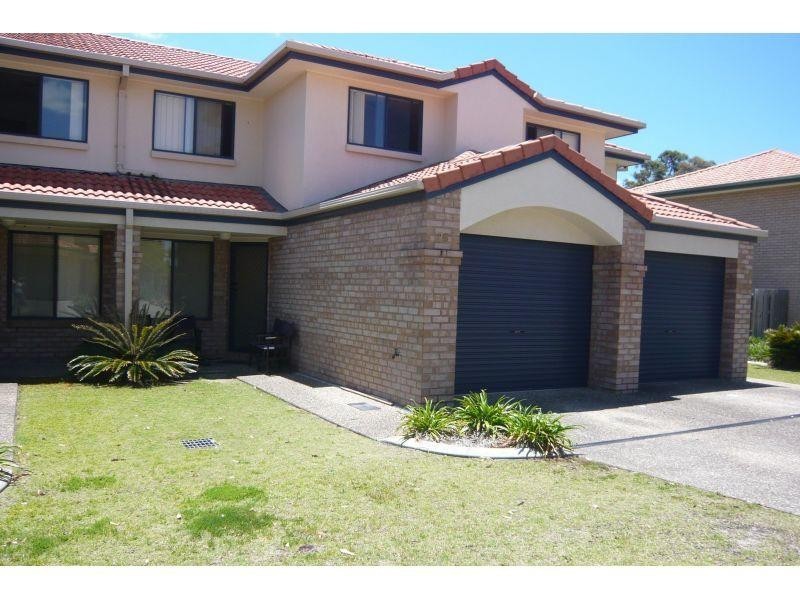 25/2 Bos Drive, Coomera QLD 4209