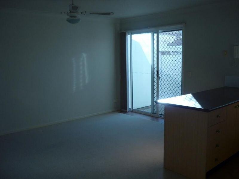 Ashmore QLD 4214
