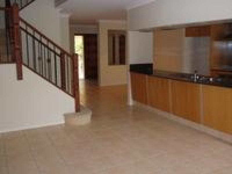 85 Palm Meadows Drive, Carrara QLD 4211