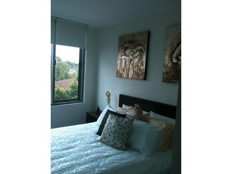 Unit 1307/438 Marine Parade, Biggera Waters QLD 4216
