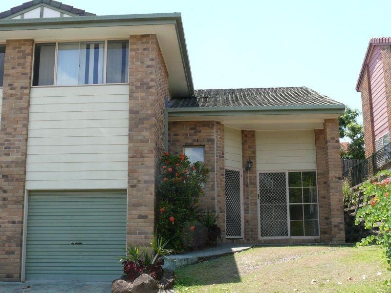 1A Alison Road, Carrara QLD 4211