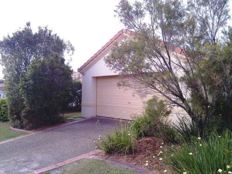 2 Langport Parade, Mudgeeraba QLD 4213