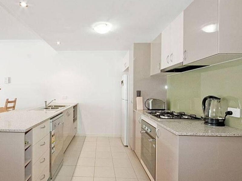 32/24 Allwood Street, Indooroopilly QLD 4068