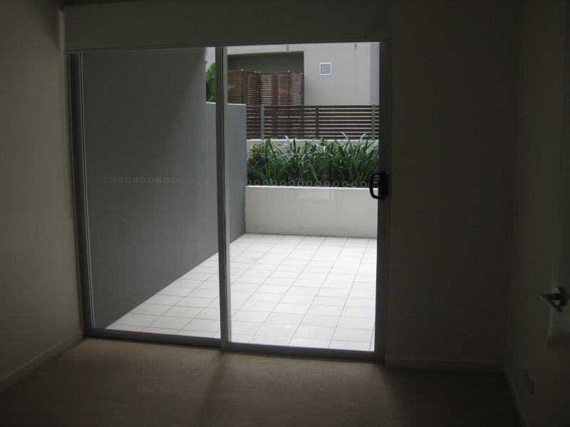 32/24 Allwood Street, Indooroopilly QLD 4068