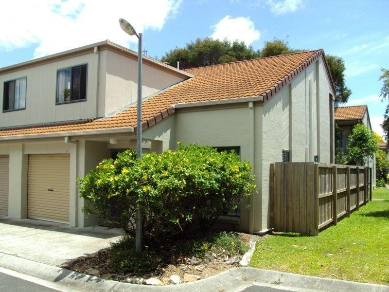 1-8/87-91   Heeb Street, Ashmore QLD 4214