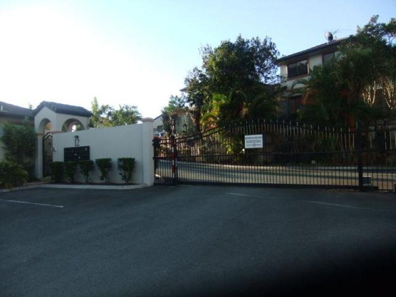 15/12 Greendale Way, Carindale QLD 4152