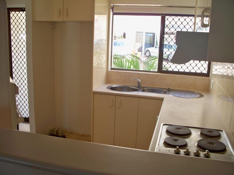 81 Boykambil Esplanade, Hope Island QLD 4212