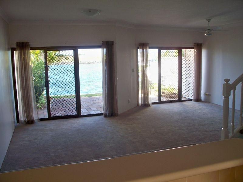 81 Boykambil Esplanade, Hope Island QLD 4212