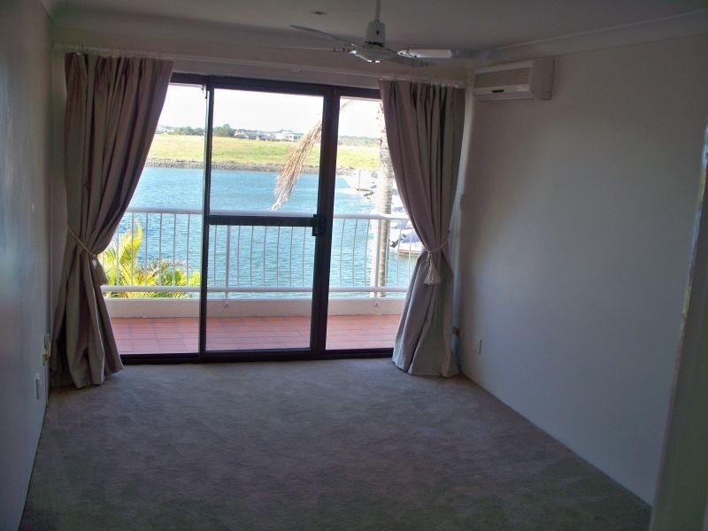 81 Boykambil Esplanade, Hope Island QLD 4212