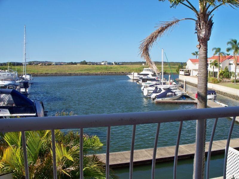 81 Boykambil Esplanade, Hope Island QLD 4212