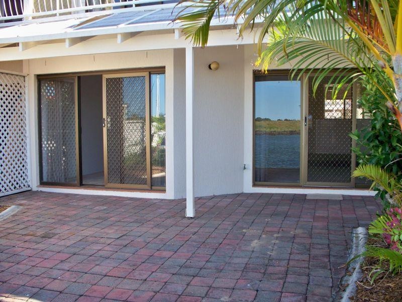 81 Boykambil Esplanade, Hope Island QLD 4212