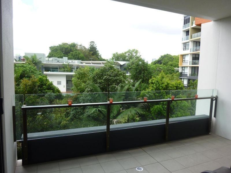 Apartment 244/10 Pidgeon Close, West End QLD 4101
