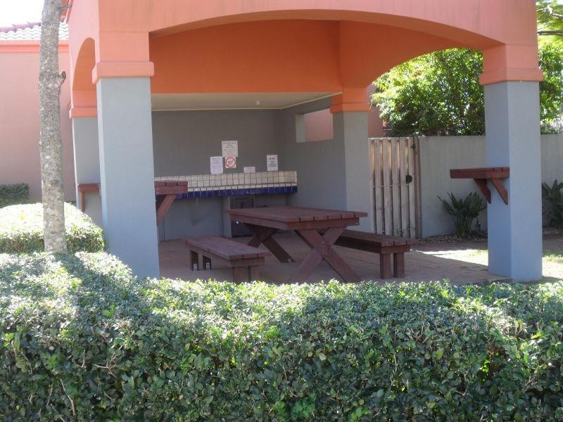 20 Fairway Drive, Clear Island Waters QLD 4226