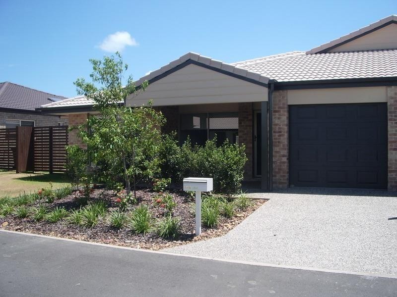 114/230 Pulgul Street, Urangan QLD 4655