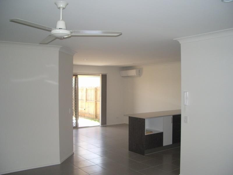 114/230 Pulgul Street, Urangan QLD 4655