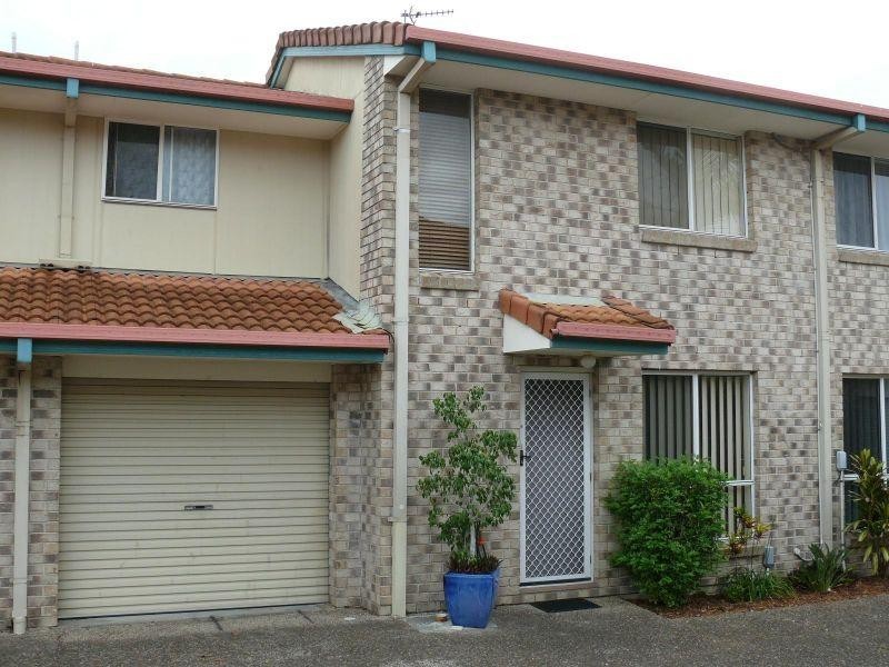 42 Murev Way, Carrara QLD 4211