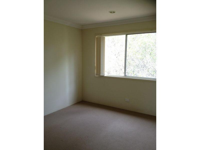 433  Brisbane Road, Arundel QLD 4214