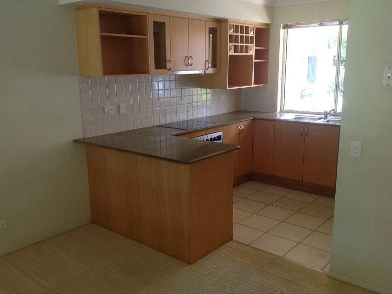 433  Brisbane Road, Arundel QLD 4214