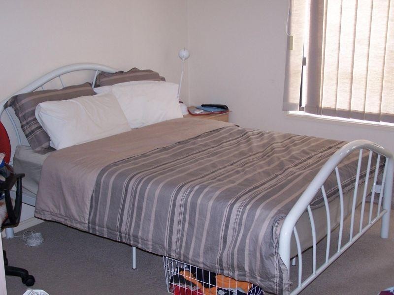 16-24 Purli Street, Chevron Island QLD 4217