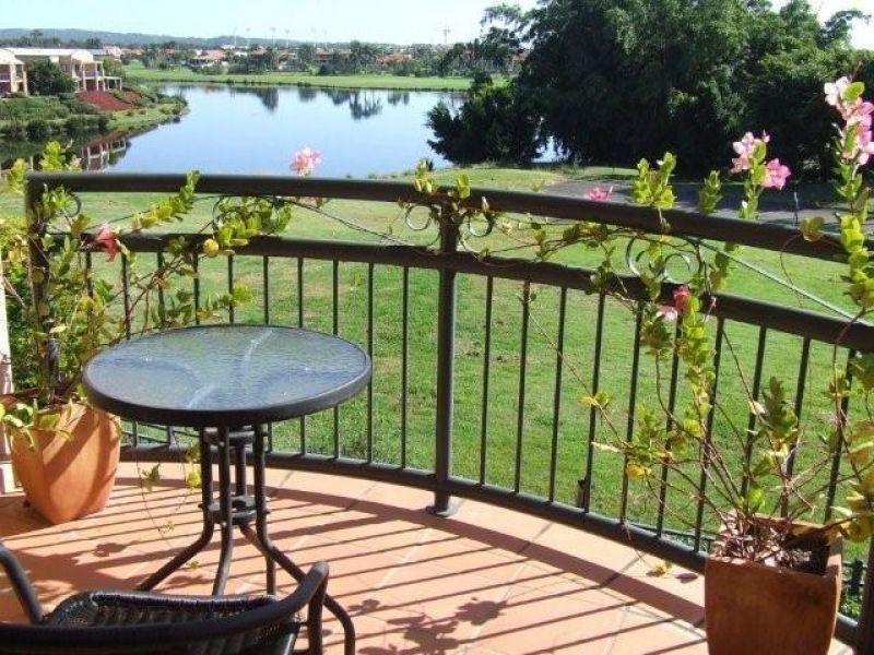 85 Palm Meadows Drive, Carrara QLD 4211