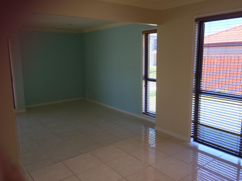 12 Royal Links Drive, Robina QLD 4226