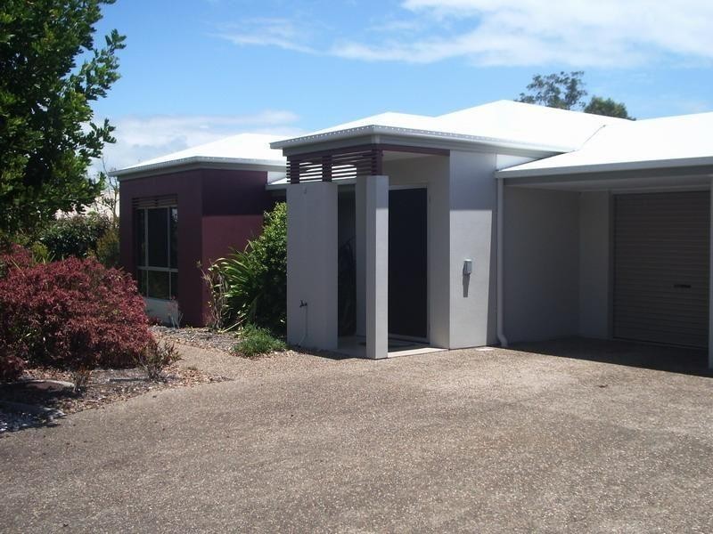 5/230 Pulgul Street, Urangan QLD 4655