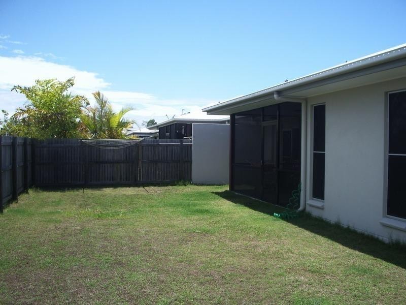 5/230 Pulgul Street, Urangan QLD 4655