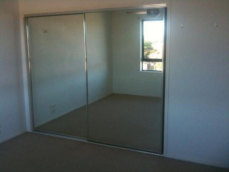 29/6 Fifth Avenue, Burleigh Heads QLD 4220