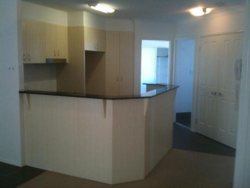 29/6 Fifth Avenue, Burleigh Heads QLD 4220