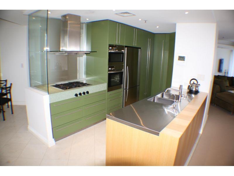 165/32 Macrossan Street, Brisbane QLD 4000