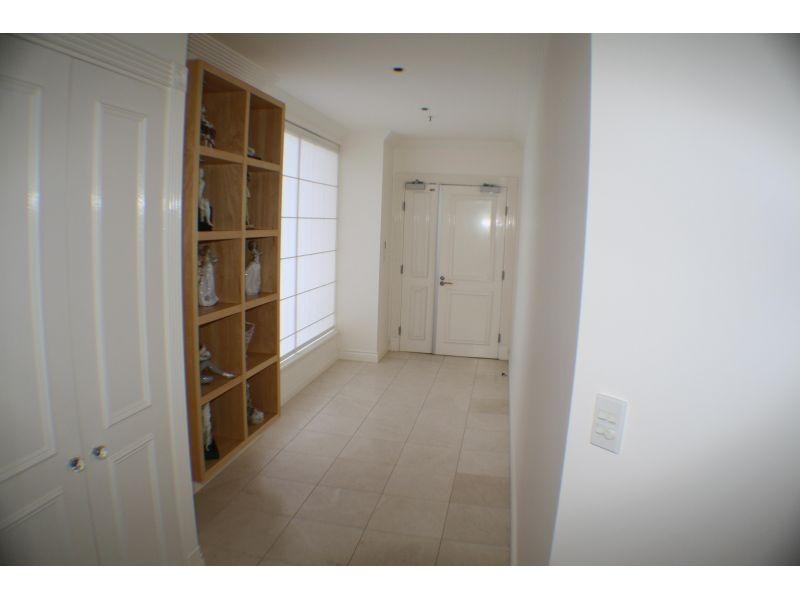 165/32 Macrossan Street, Brisbane QLD 4000