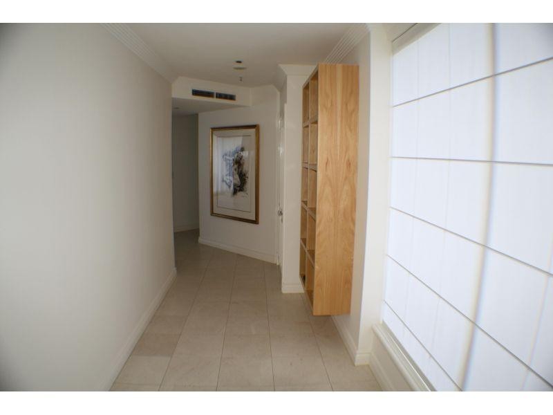 165/32 Macrossan Street, Brisbane QLD 4000