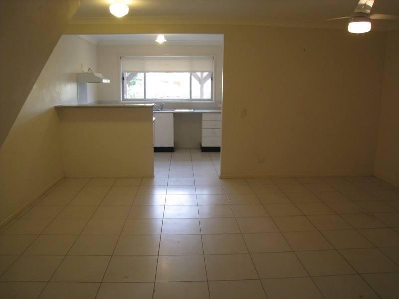 LRT  LRT/9 Bayside Court, Thorneside QLD 4158