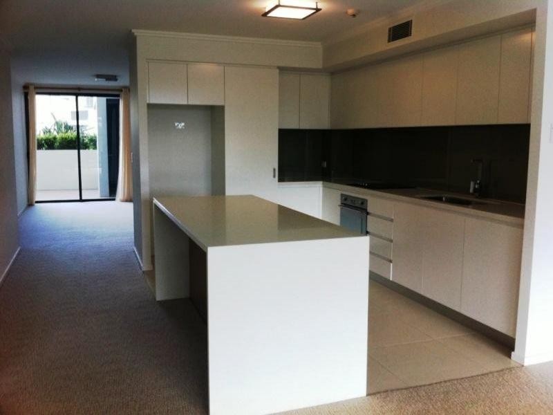 9 Moores Cresent, Varsity Lakes QLD 4227