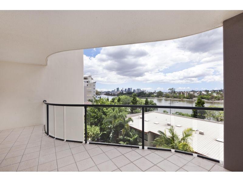 9 Sylvan Road, Toowong QLD 4066