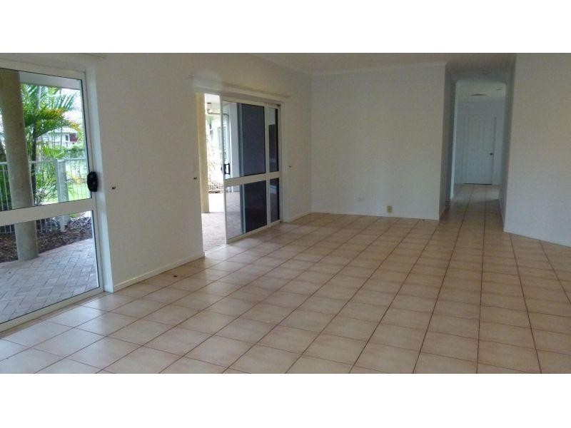 45 Stream Ave /79 Spence Street, Cairns QLD 4870