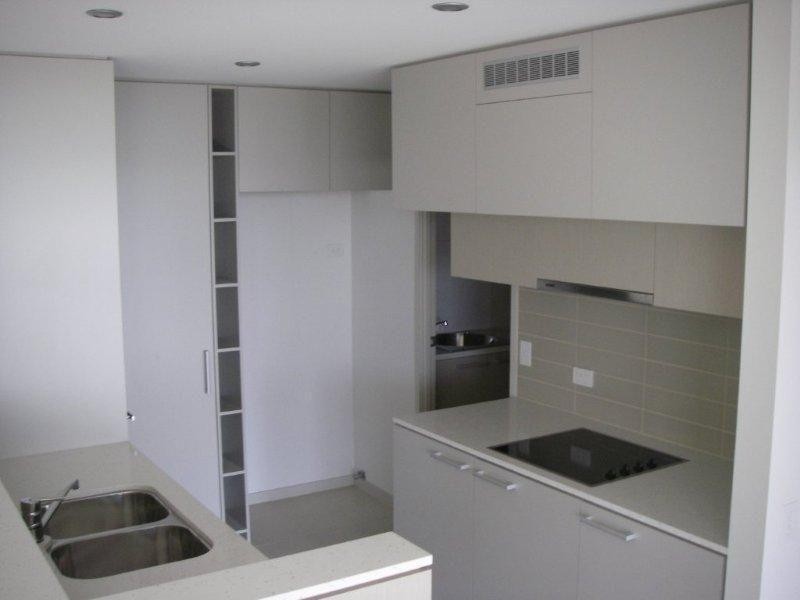 Robina/9 Moores Cresent, Varsity Lakes QLD 4227