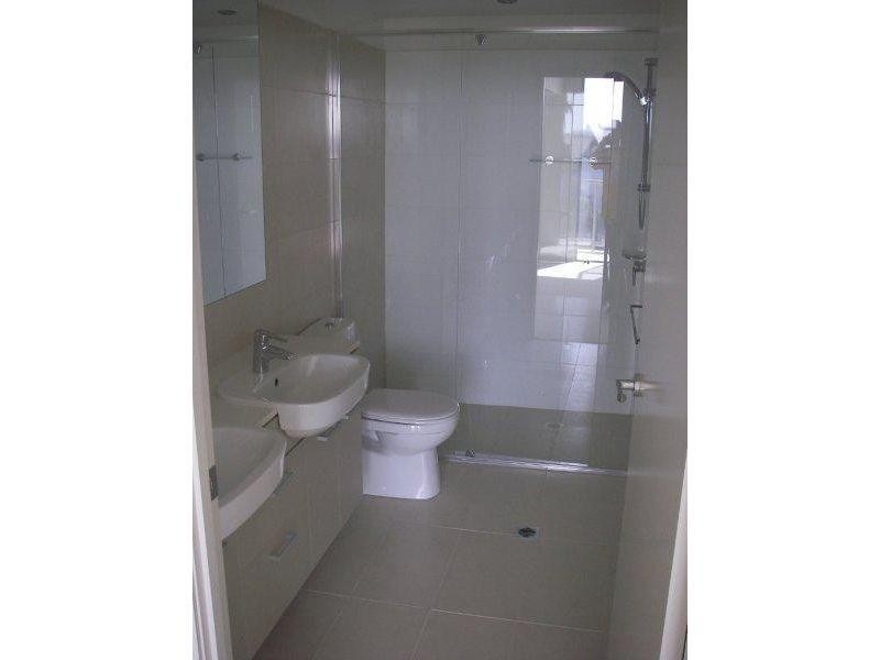 Robina/9 Moores Cresent, Varsity Lakes QLD 4227