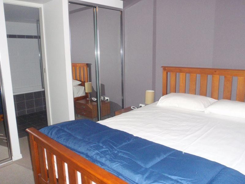 32 Stanley Street, Townsville City QLD 4810