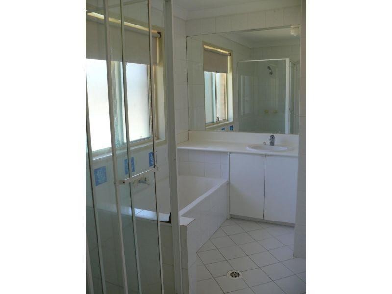 38 Murev Way, Carrara QLD 4211