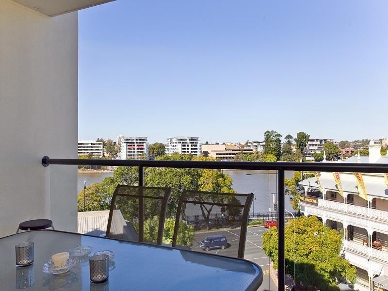 9 Sylvan Road, Toowong QLD 4066