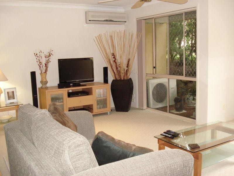 152 Palm Meadows Drive, Carrara QLD 4211