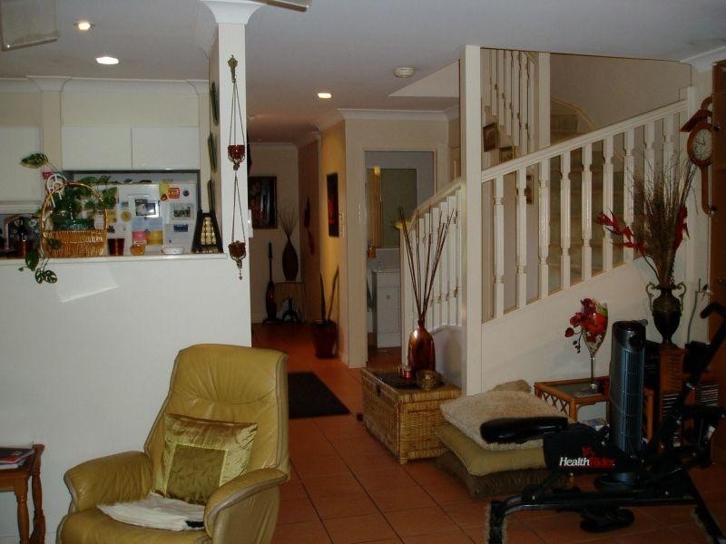 152 Palm Meadows Drive, Carrara QLD 4211