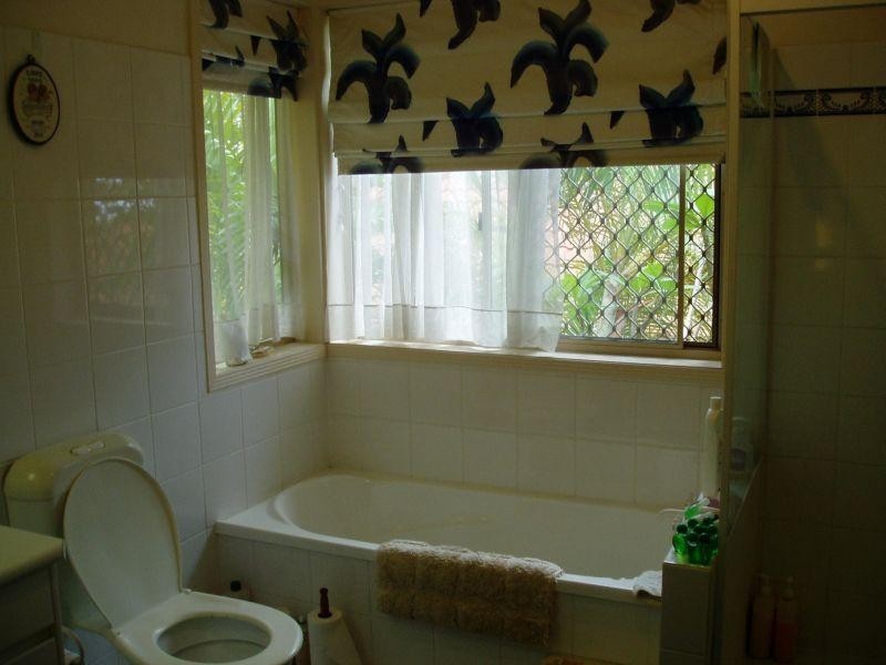 152 Palm Meadows Drive, Carrara QLD 4211