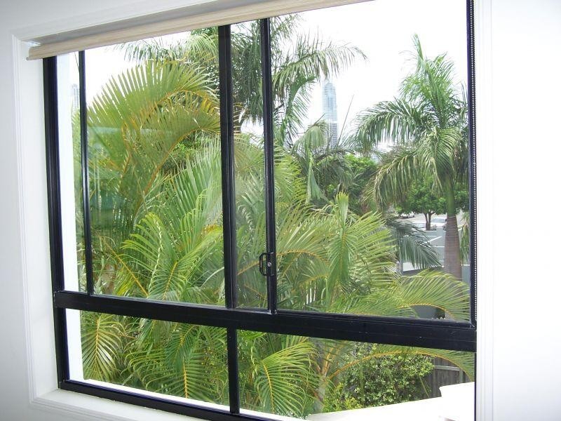 16-24 Purli Street, Chevron Island QLD 4217