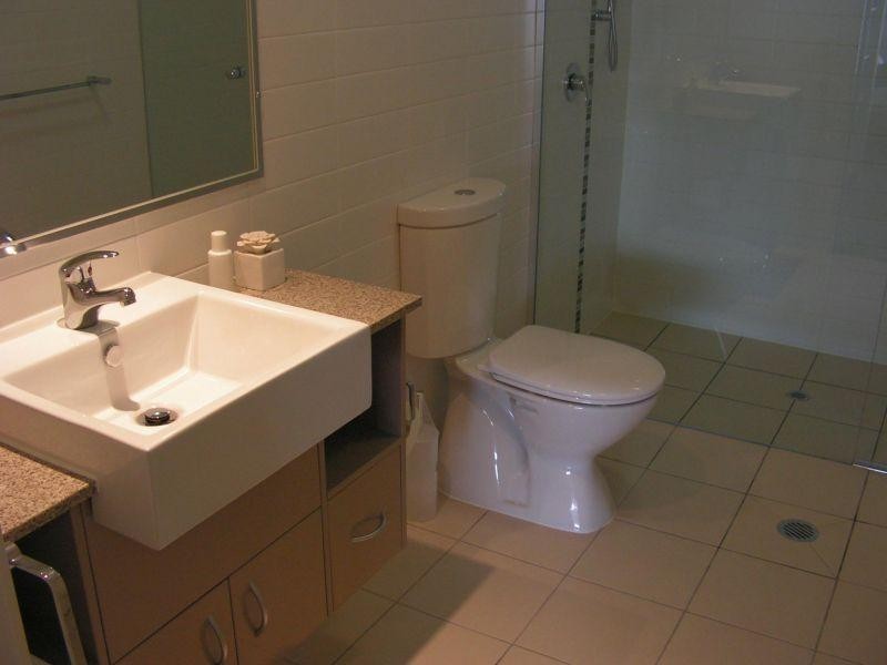 8/24 Allwood Street, Indooroopilly QLD 4068