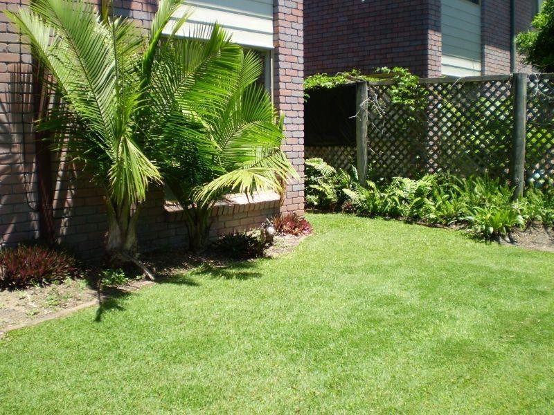 601 Pine Ridge Road, Biggera Waters QLD 4216