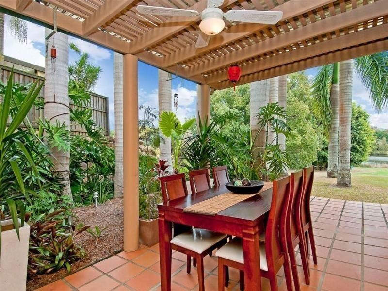 152 Palm Meadows Drive, Carrara QLD 4211